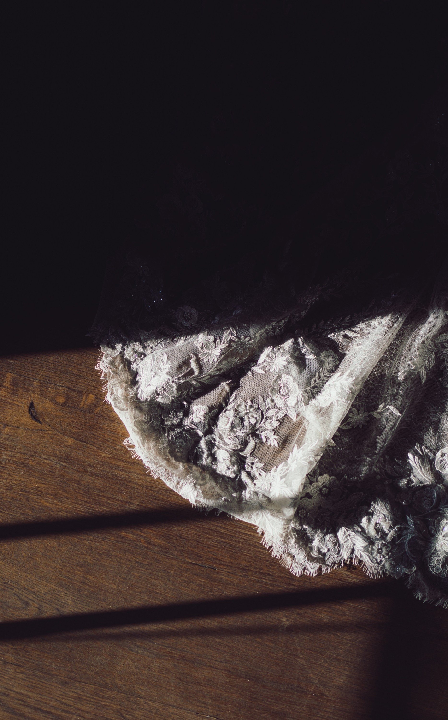 carousel-hero-element image-1